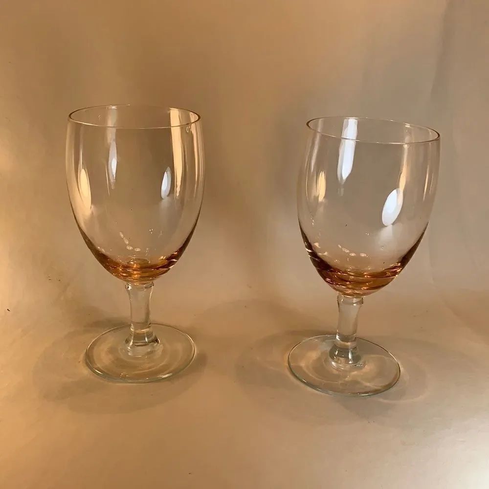 2 Pink Blush Feminine Goblet Drinking Glasses Cocktail Bar Hand Blown 14 Oz Each